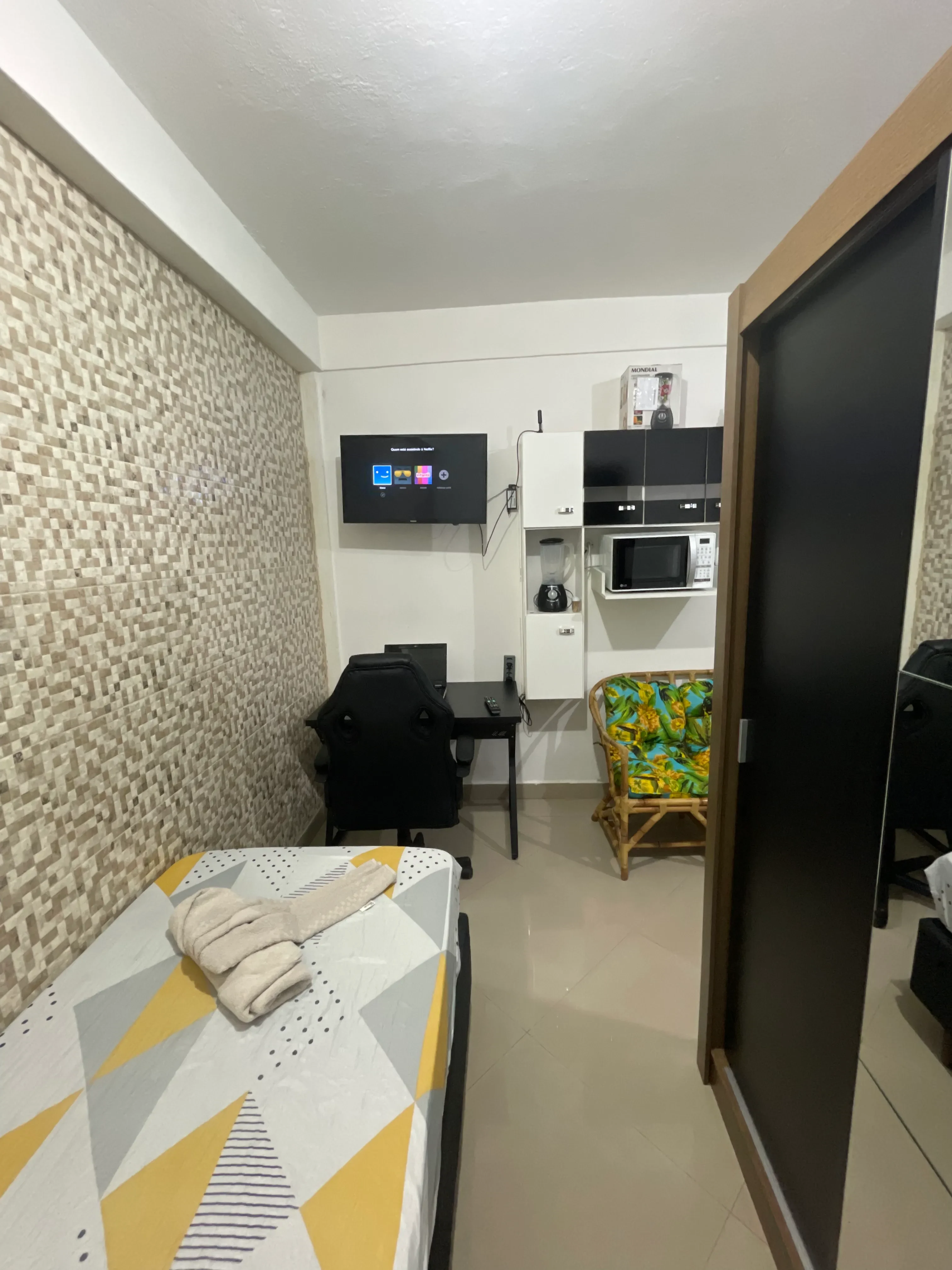 Kitnet Grande – 17m² — Kitnet para Alugar Butantã USP | Laur Kitnets ...