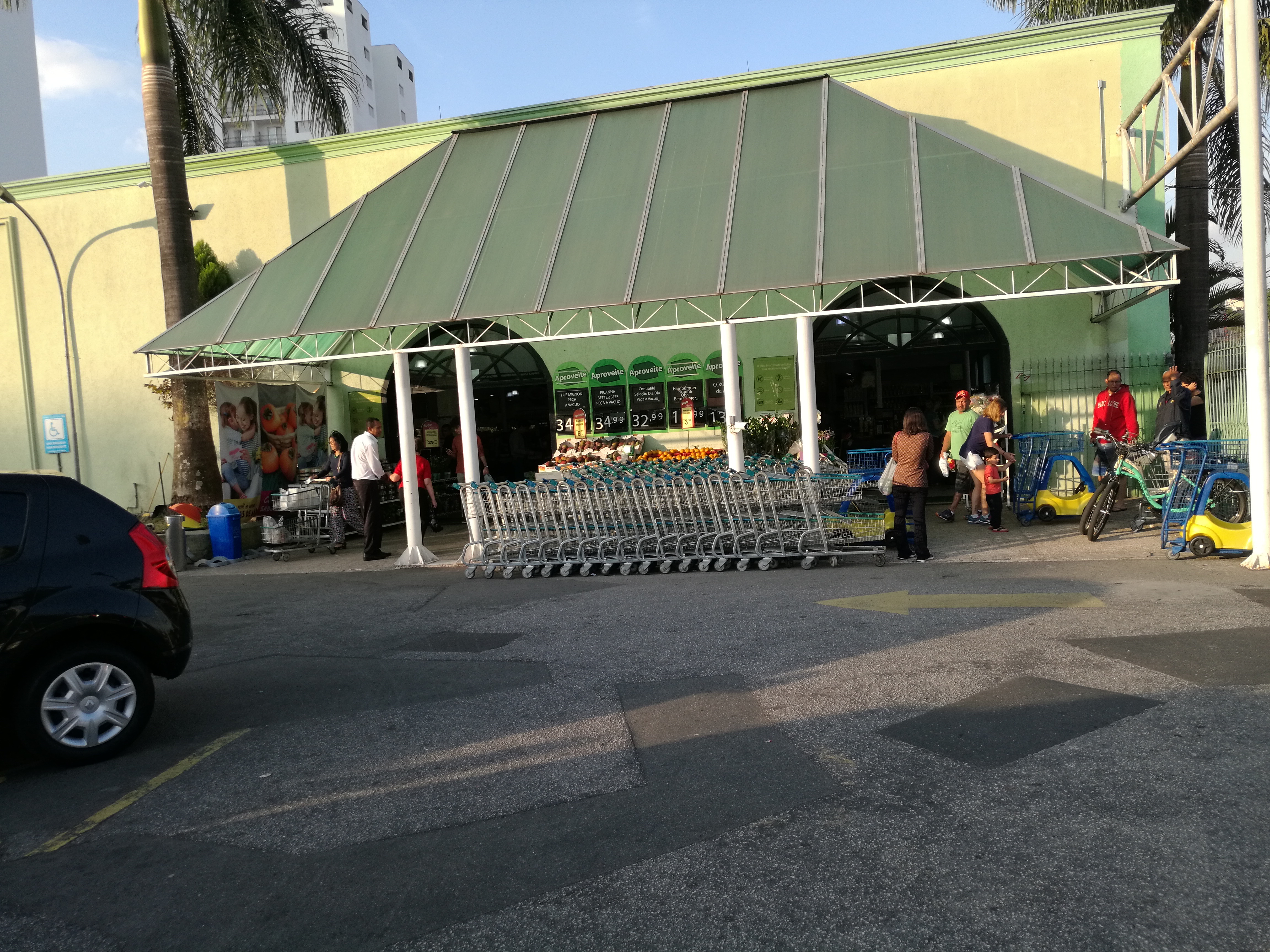 Kitnet no Butantã em frente ao Sacolão Oba